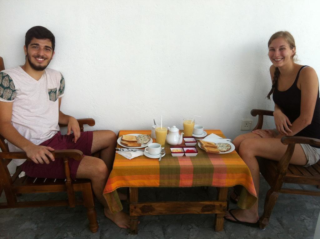 Friends Guesthouse Kudapaduwa Zewnętrze zdjęcie